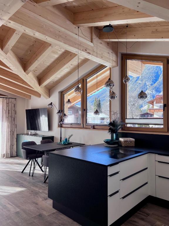 Chalet Hirschegg - modernes Dorfchalet mit Panorama - 4