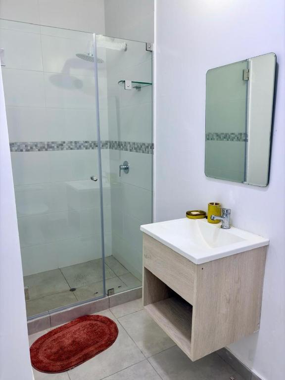 Casa de playa en Cerro Azul con piscina privada - 2