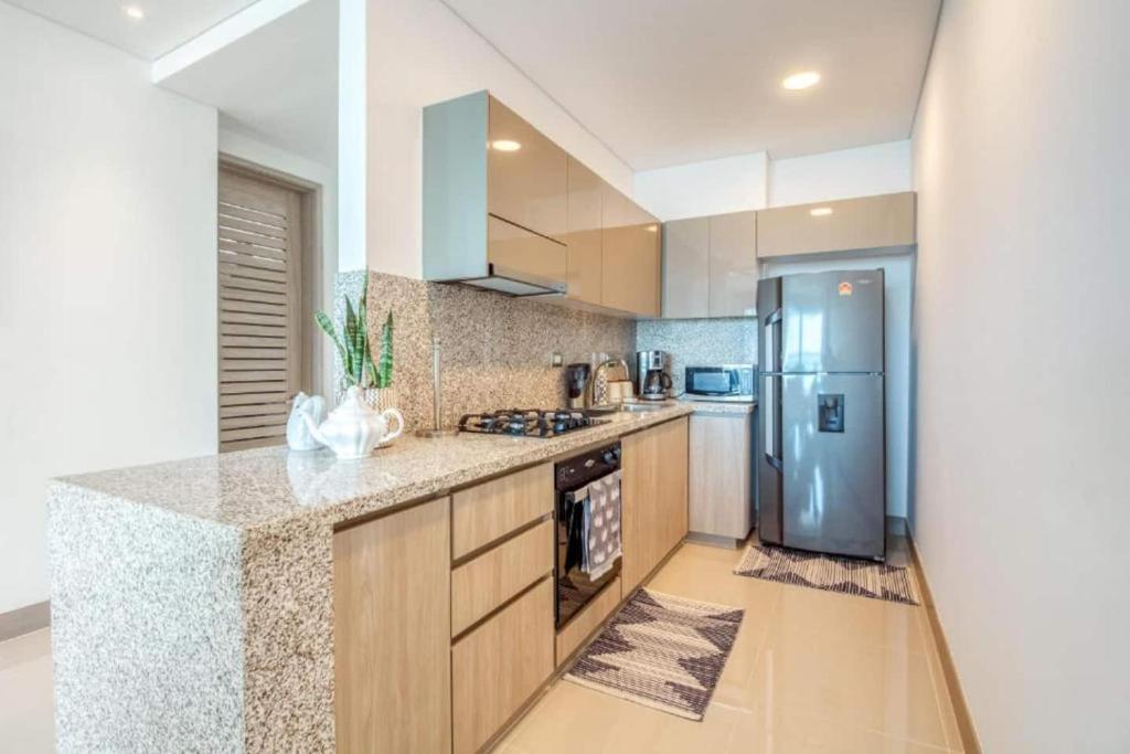 Beachfront 2BR Luxury Living Walk Everywhere - 3