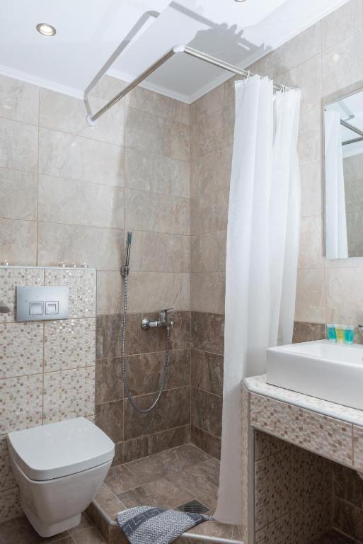 Ammos Beach Seaside Luxury Suites Hotel — Hotel rooms in Olympiaki Akti, Central Macedonia