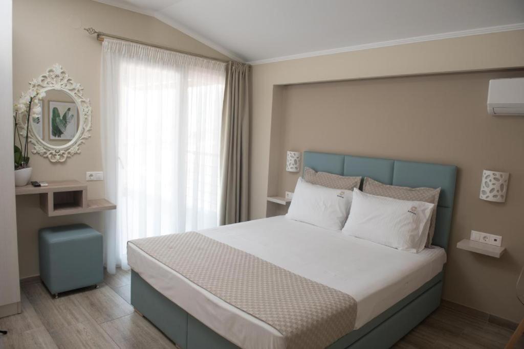 Ammos Beach Seaside Luxury Suites Hotel — Hotel rooms in Olympiaki Akti, Central Macedonia