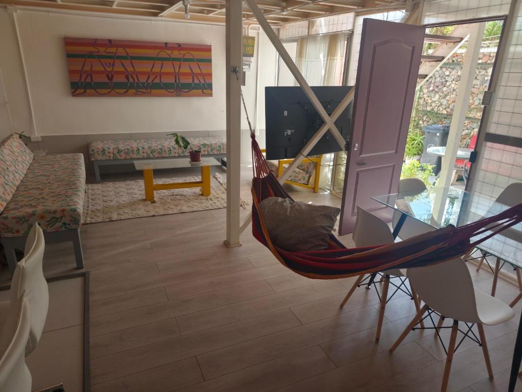Depto casa celeste - 1