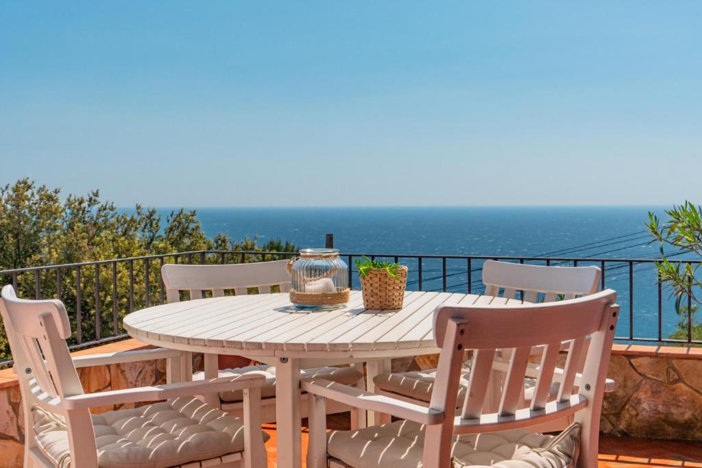 ST-4 BEGUR SA TUNA 4 PaX - 2