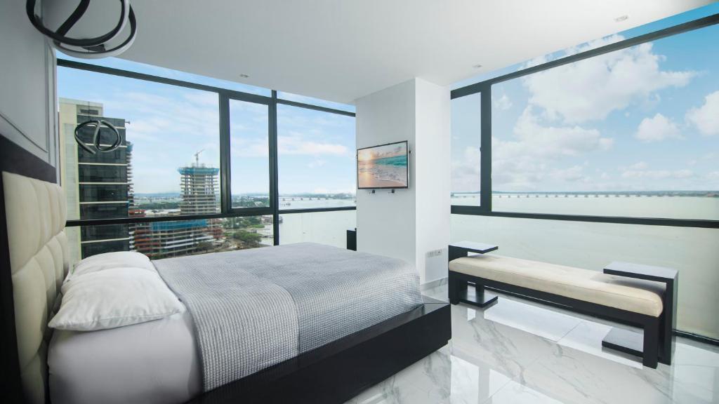 Suite 14 Bellini I, Puerto Santa Ana, Guayaquil - 1