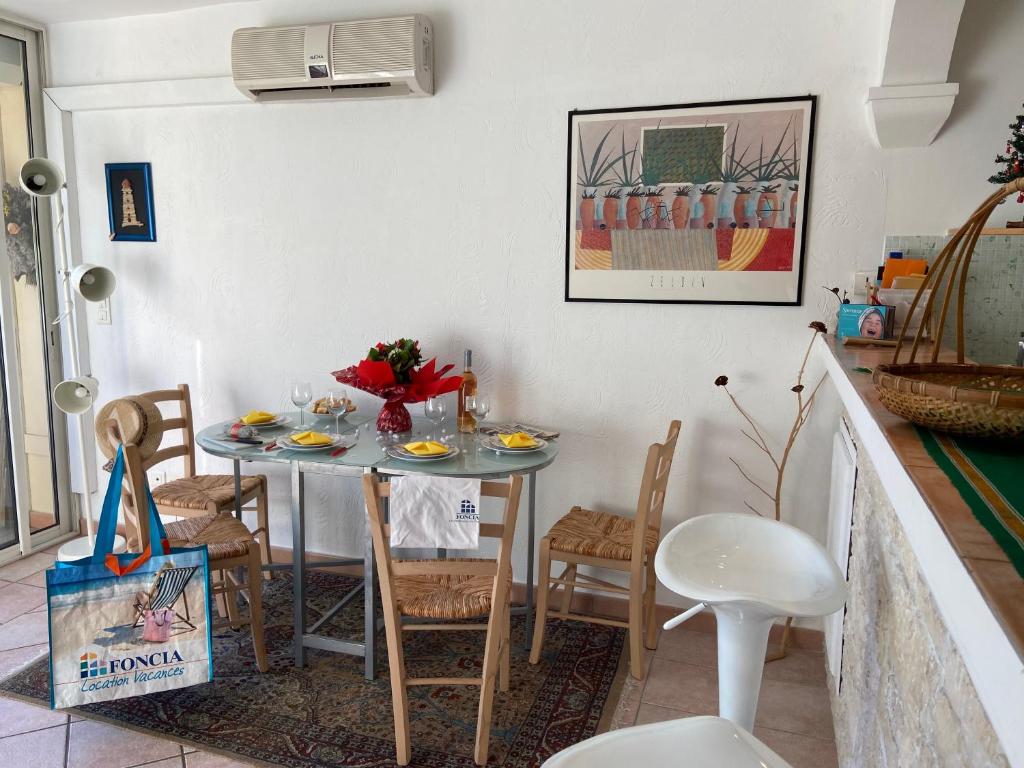 FS290-A00 Appt 2 pièces 4 personnes FREJUS - 2