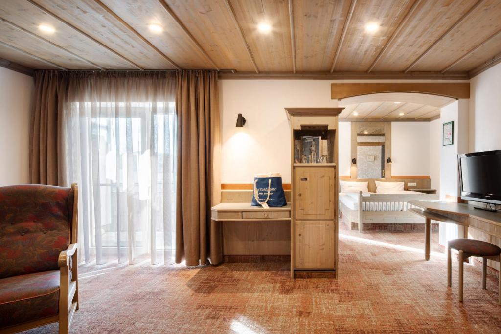 Hotel Promenade - 2