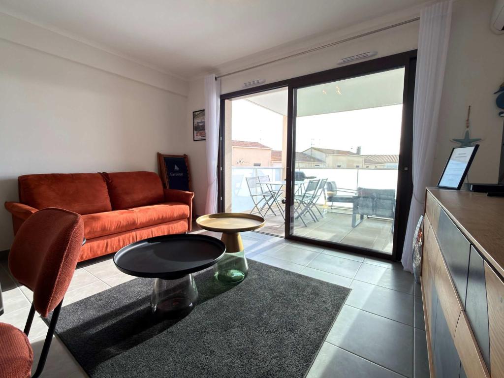 L'Escale Marine Accessible Parking & Beach at 300m - 2