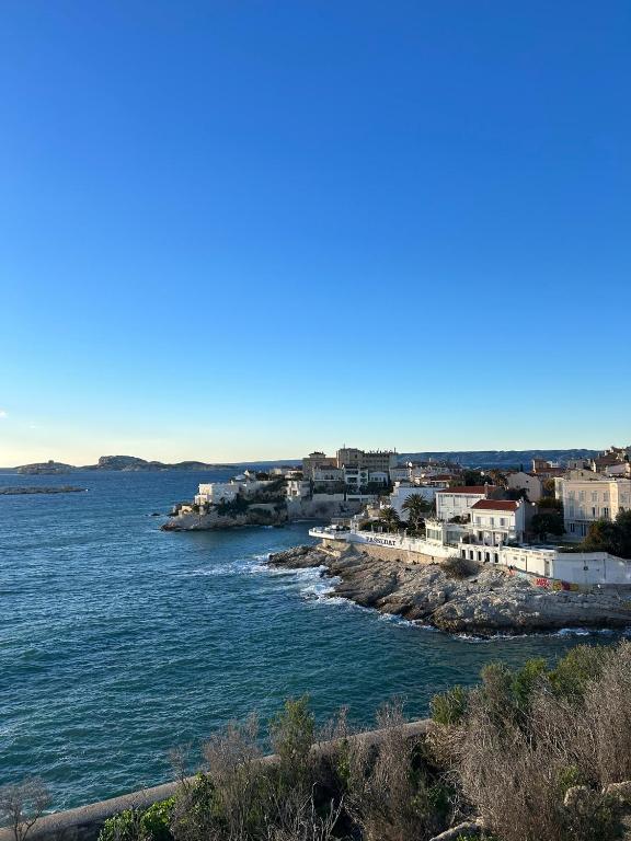Vue Notre-Dame-de-la-Garde - Corniche Kennedy - Roucas - 2