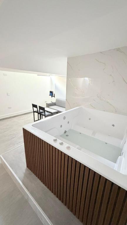 atlanthis luxury - 5