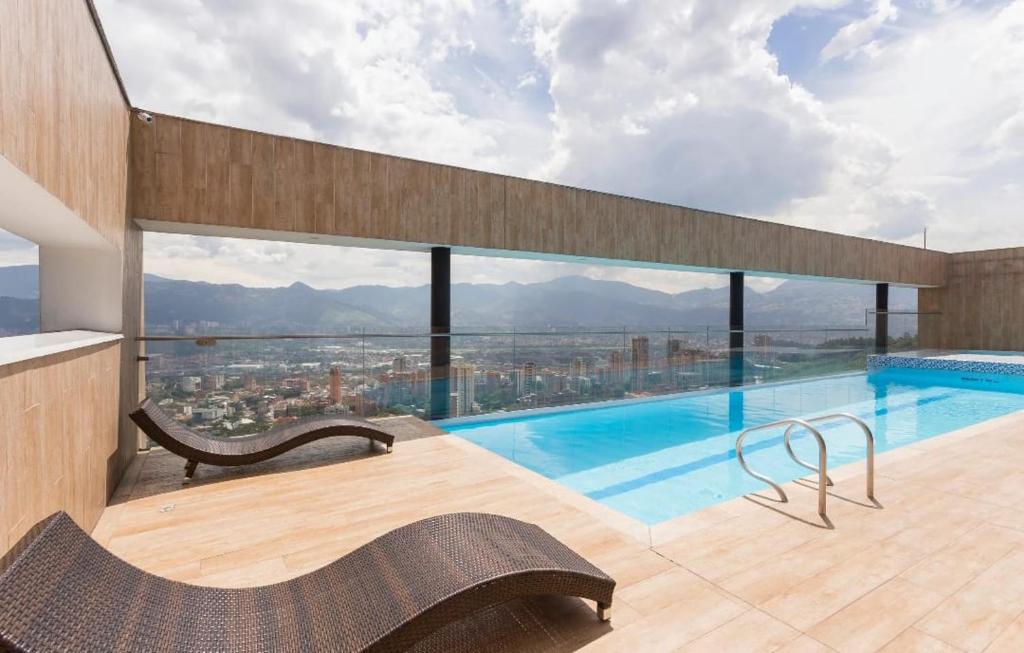 Penthouse, Energy Living, la mejor zona de Medellín, jacuzzi, una vista espectacular a toda la ciudad - 3