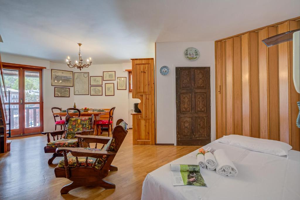 Il Rododendro in the city center - Happy Rentals - 3