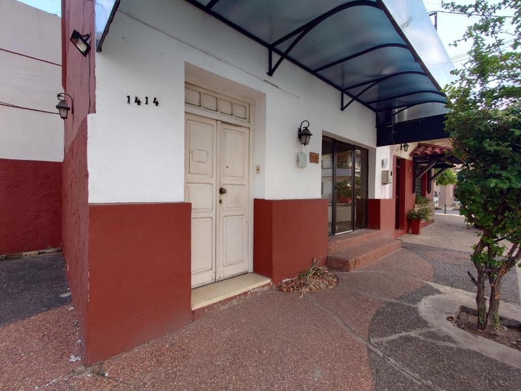 Hostel Chaton - 1