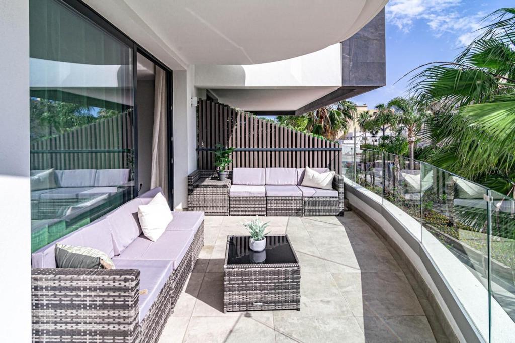 Room City Estepona Infinity 3BR & parking 2P - 2