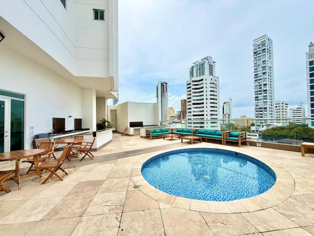 2Br apartment in front of the beach - 3