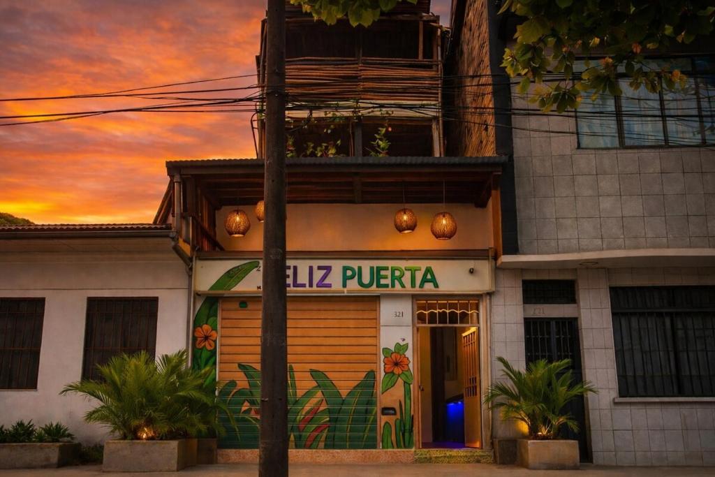 Amazon Jungle Home Private House - 1