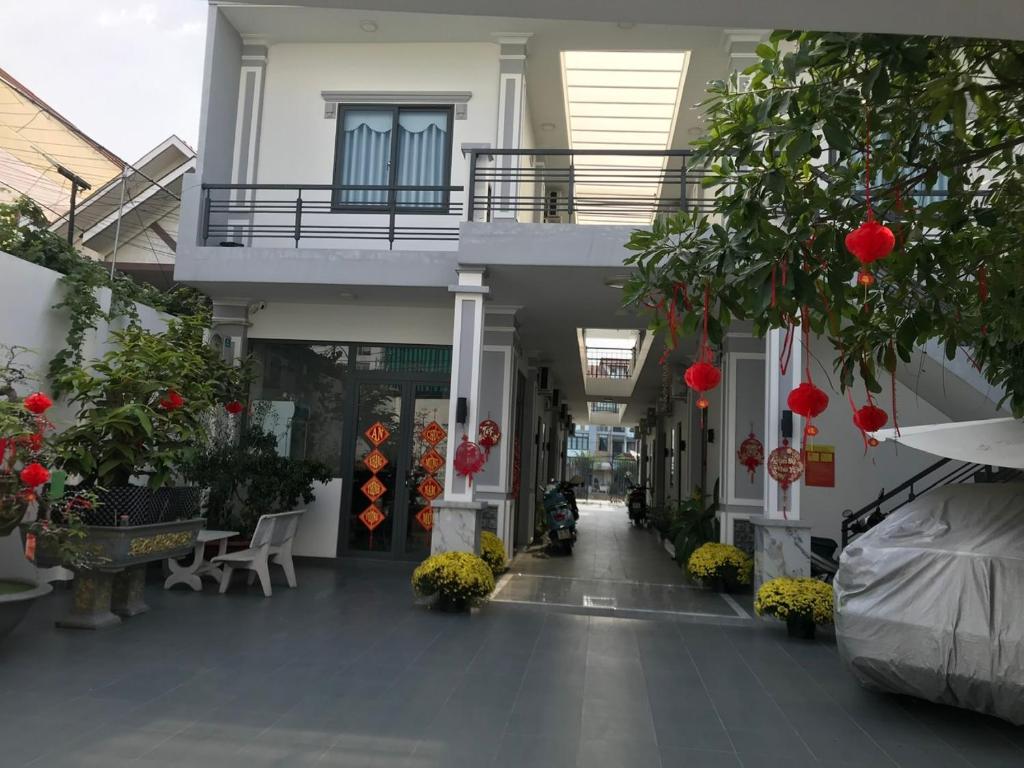 Nha Nghi Dragon