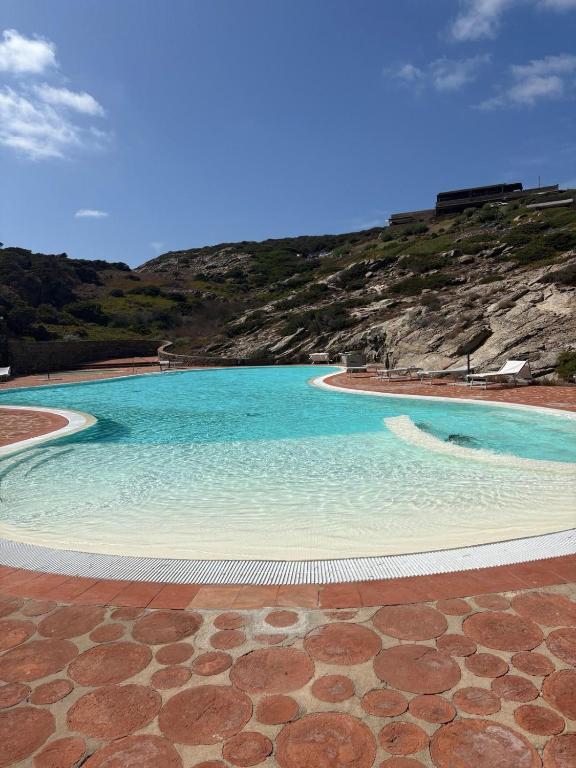 Panoramic villa on top of Capo Falcone - 1