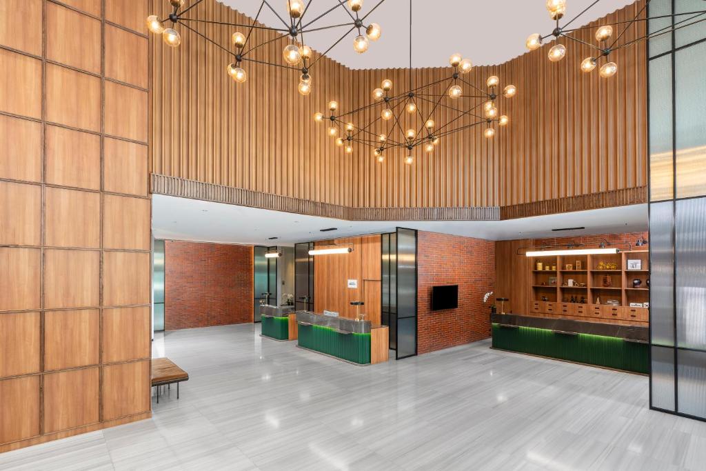 โฟร์พอยท์ส บาย เชอราตัน กรุงเทพฯ เพลินจิต สุขุมวิท (Four Points by Sheraton Bangkok Ploenchit Sukhumvit)