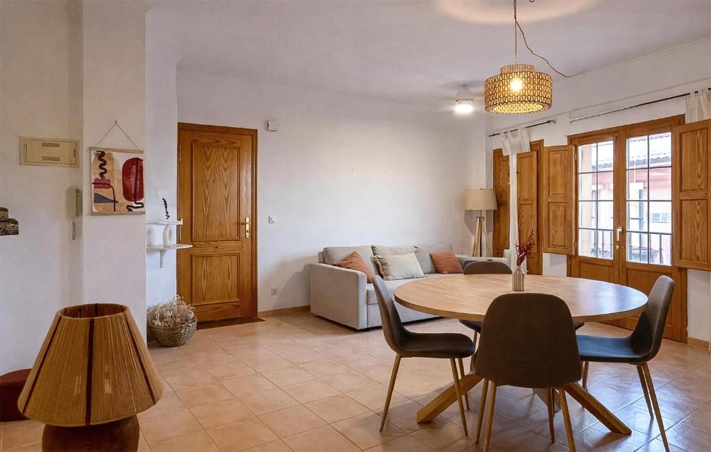 1 Bedroom Awesome Apartment In Denia - 1