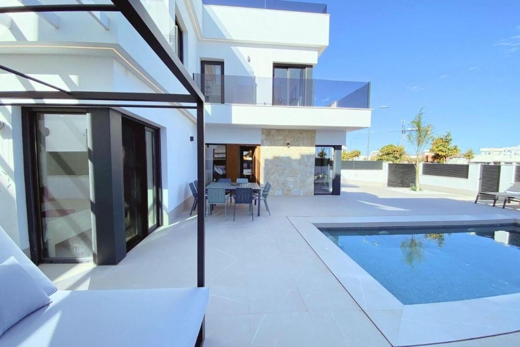 LUXURY VILLA ELBA SANTA ROSALIA RESORT by PREMIUM SPAIN PROPERTIES - 4