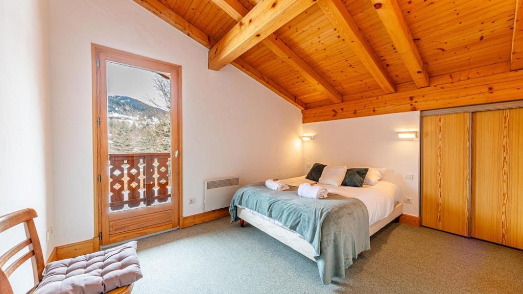 White Chalet - 2