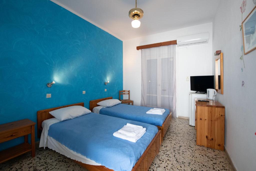 Dilino — Hotel rooms in Kamari, South Aegean
