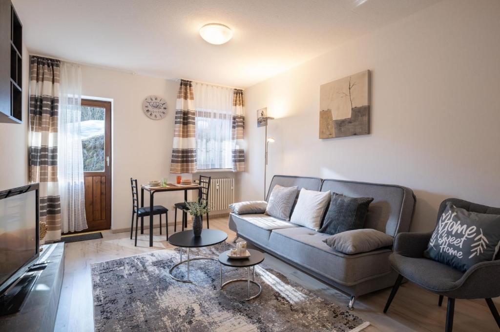 Zweizimmer Erdgeschoss Wohnung mit Terrasse 4 - 1