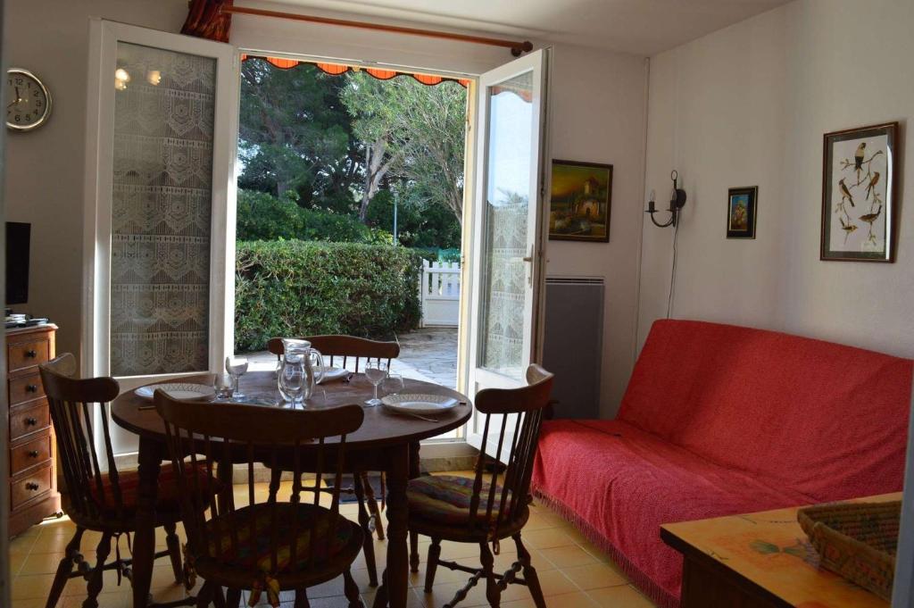 CA270-410 APPARTEMENT 2 PIECES Personnes AU REZ DE JARDIN A CAVALAIRE - 3