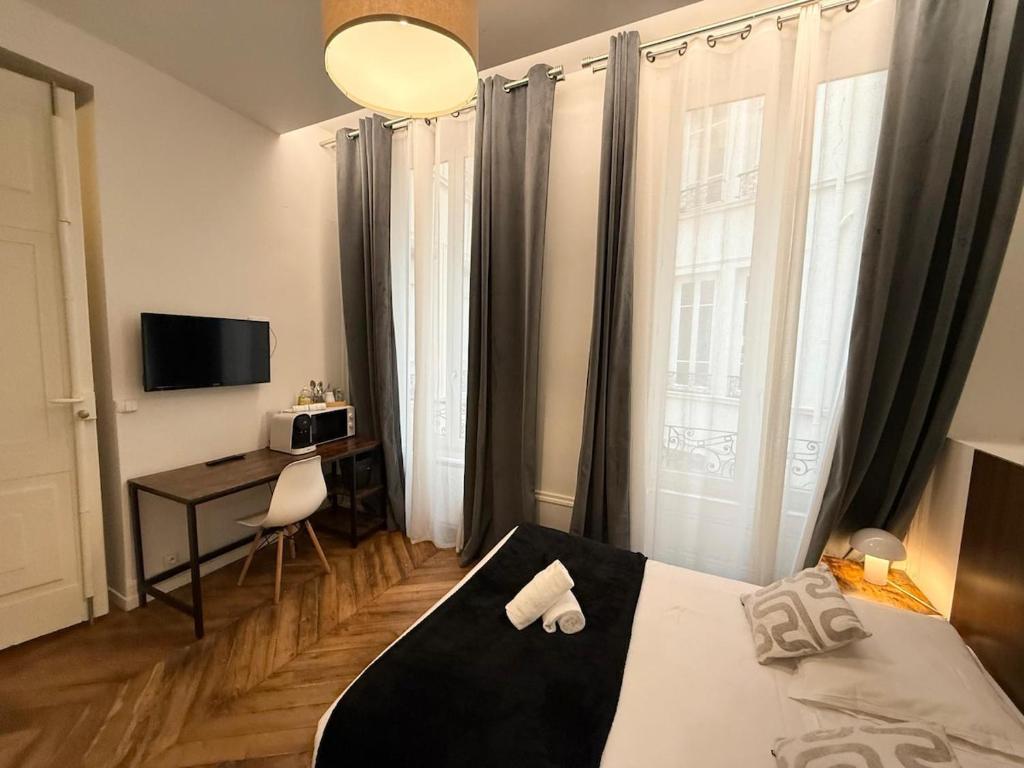 Herriot 1 - Bedroom - Hyper Centre - 2