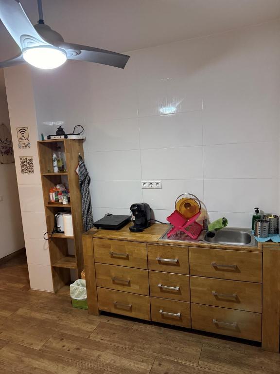 Casa Alicante Central Apartment with AC - 4