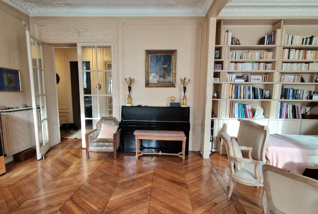 2 Private rooms in an Elegant Haussmannian Appartement - 5