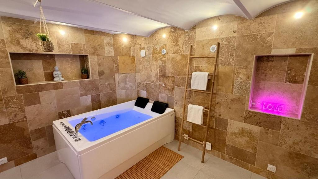 Refuge des intimes - Spa & Sauna en Cave - 3