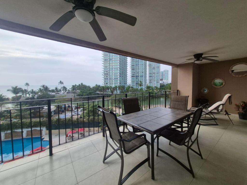 Koki Condo Beach, Ocean Views Grand Venetian - 5