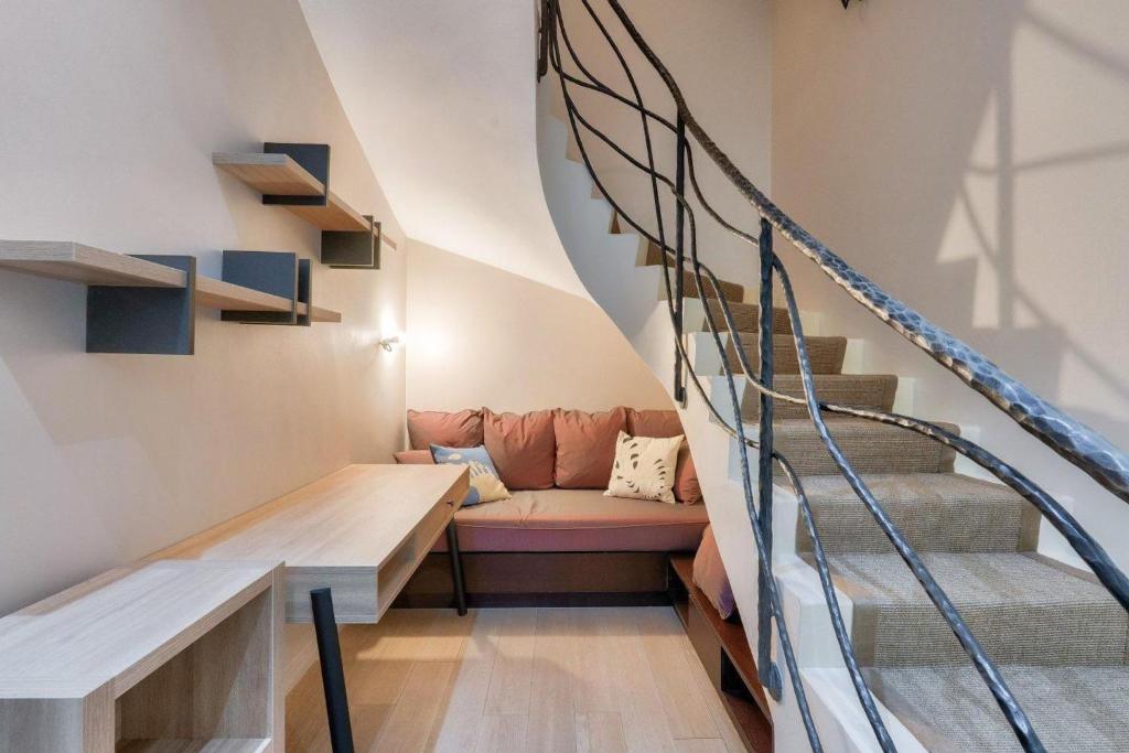 Prestigious 5BR Avenue Foch Home - Arc de Triomphe - 5