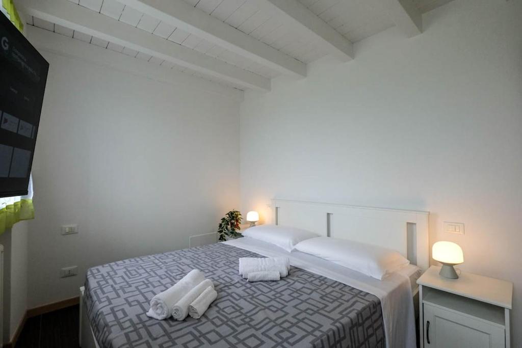 Lago-Terme-Gardaland, Private Parking at Dolce Duplex Lazise - 3