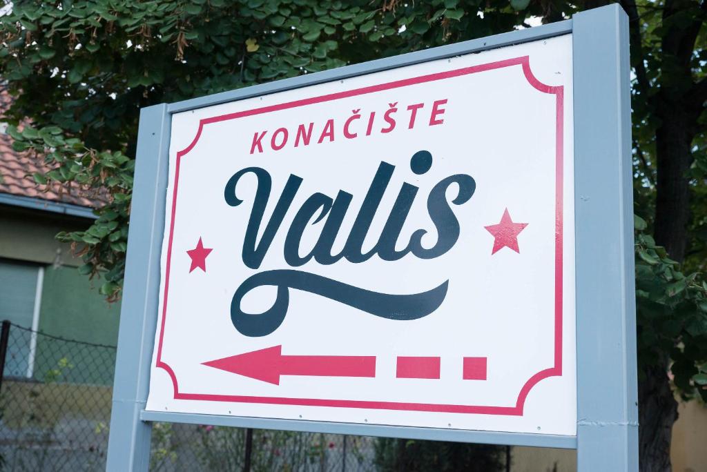 Guest House Konaciste Valis photo