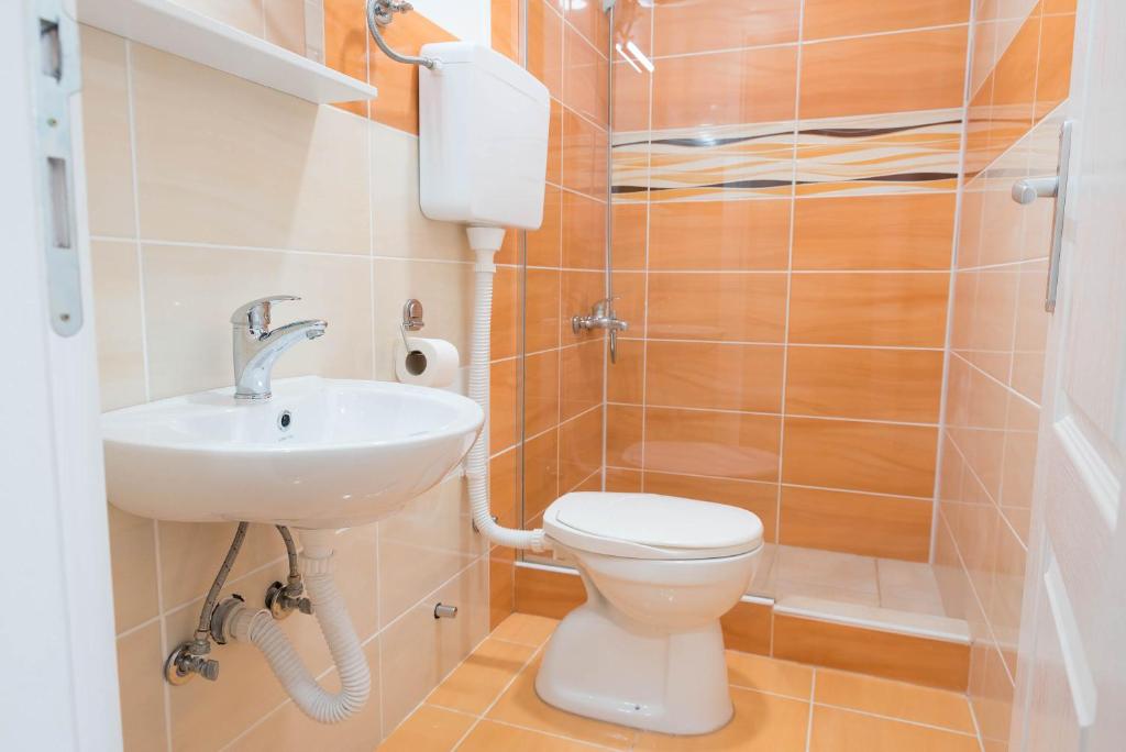 Guest House Konaciste Valis photo