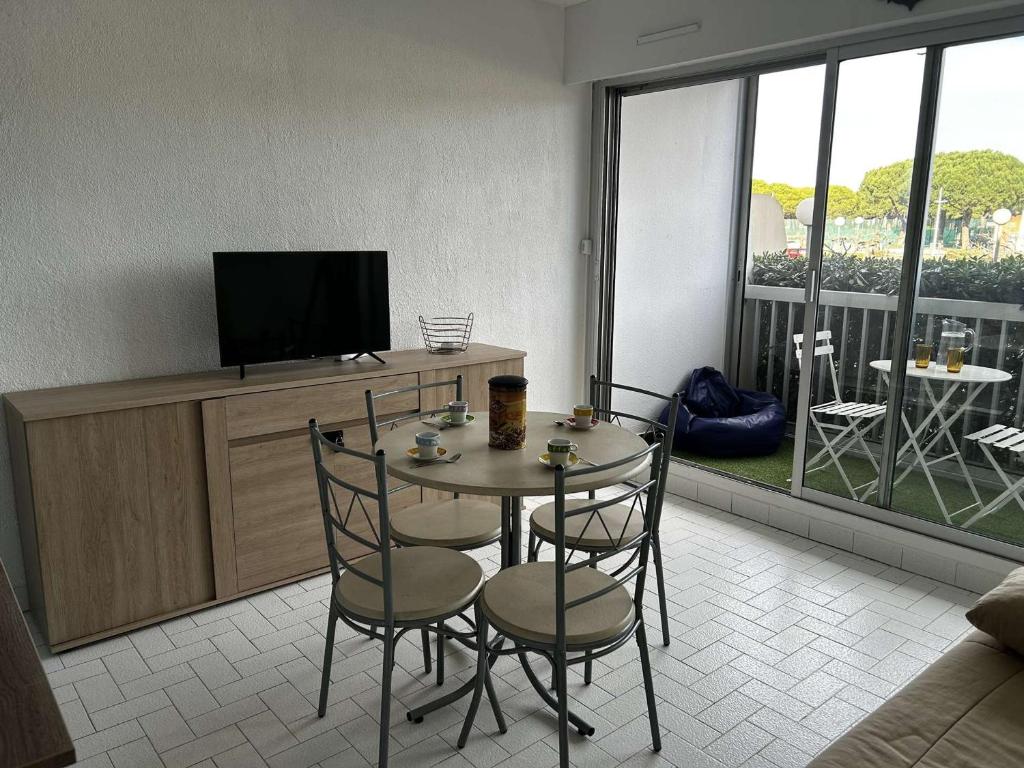 Studio cabine 4 pers à Port Camargue avec terrasse et parking privé - FR-1-250-329 - 5