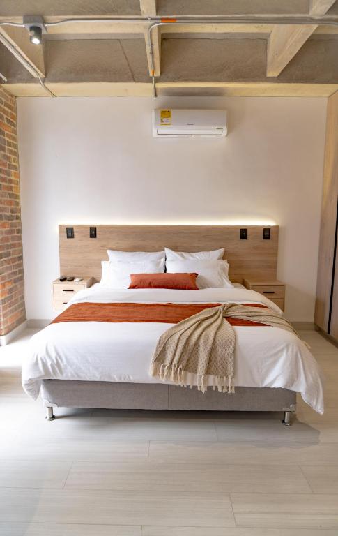 Brand New Premium Apartment with Large Balcony - 3