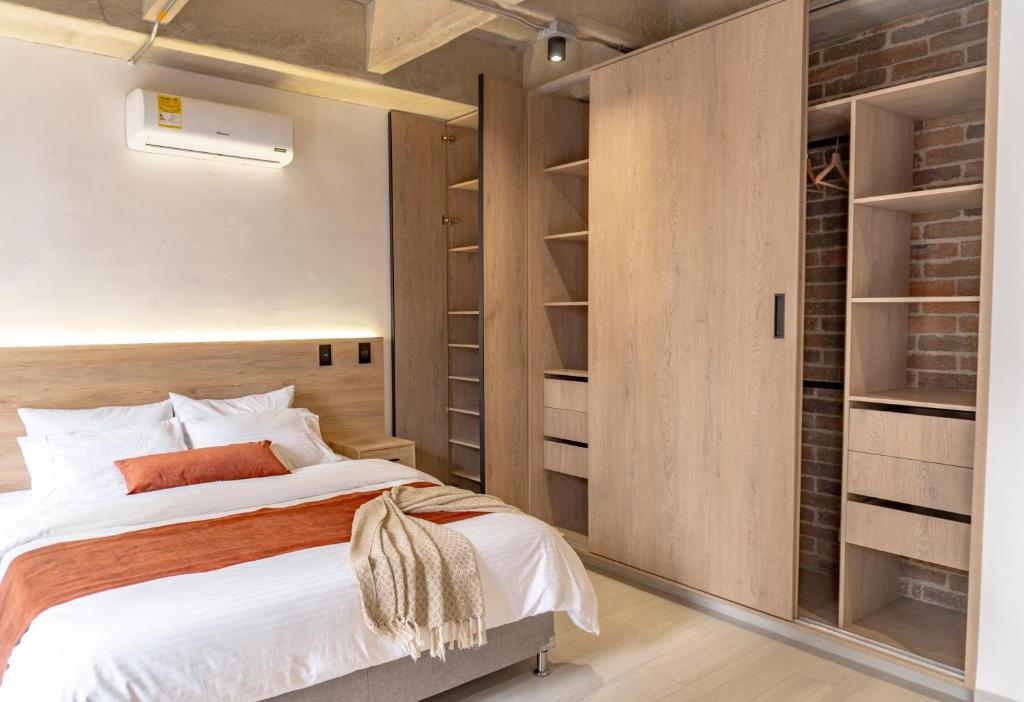 Brand New Premium Apartment with Large Balcony - 4