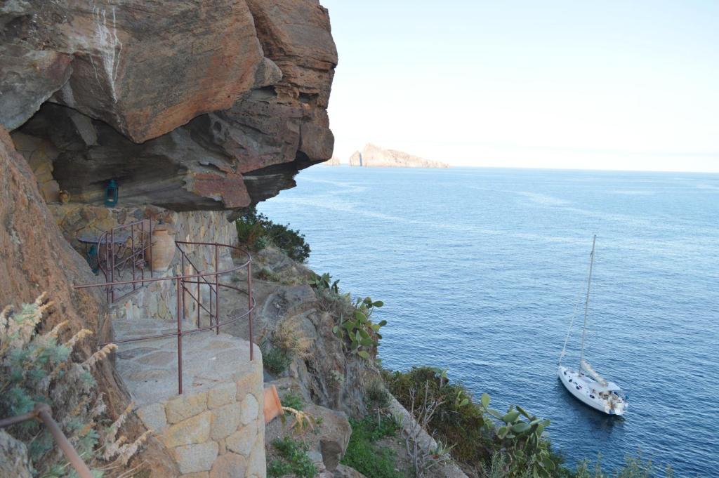 Appartamento Zeus — Hotel in Panarea