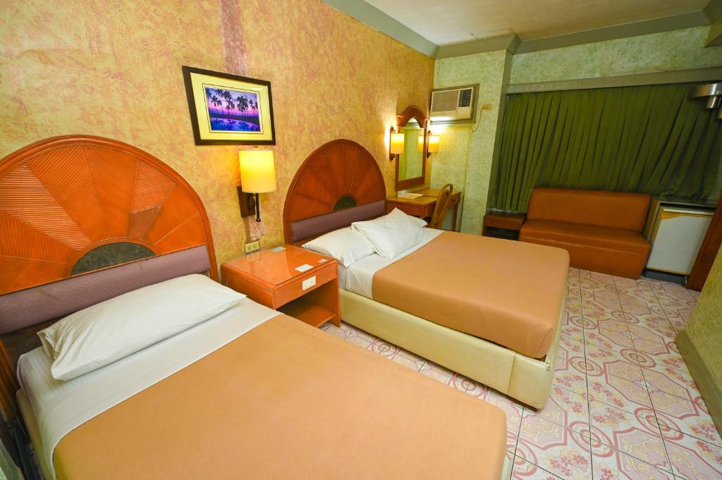 Grand City Hotel