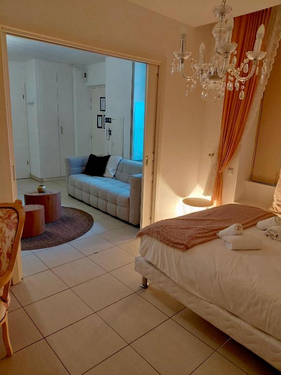 Travel Homes - The Ancienne Poste, Petite Venise - 2