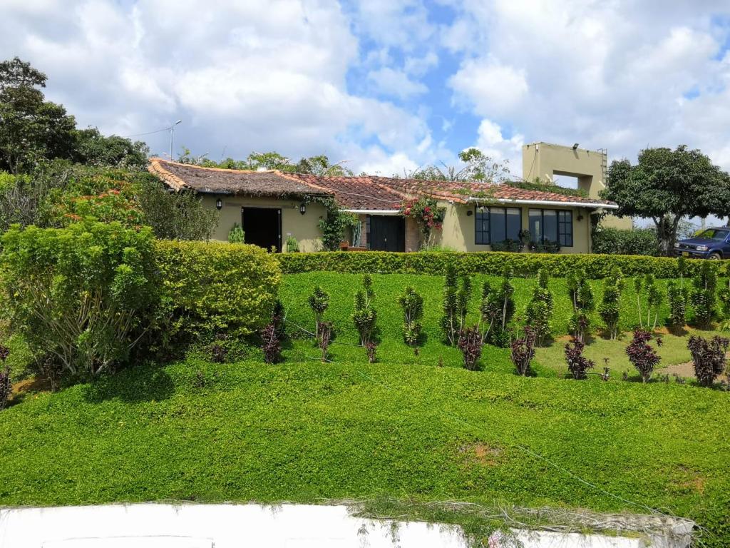 Hermosa casa de campo a 20 minutos de Curití - 4