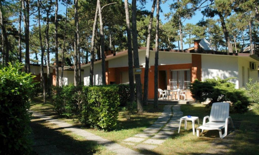 Villa with garden in Lignano Pineta - 1
