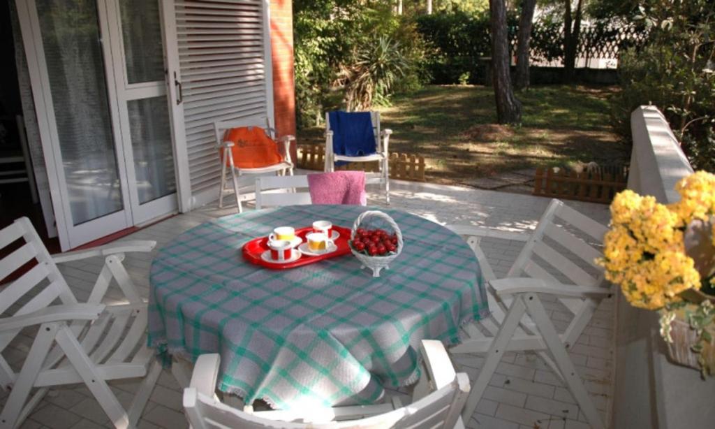 Centric villa in Lignano Pineta - 1