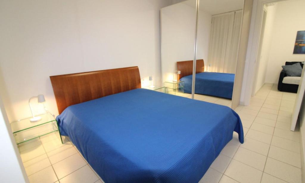 Top floor apartment with sea view - 5