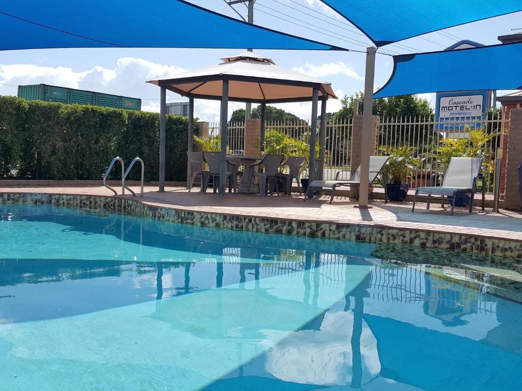 Cascade Motel In Townsville photo