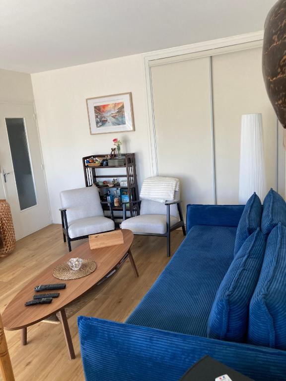 Grand T2 climatisé avec parking à 7 min des Thermes Vue château - 2