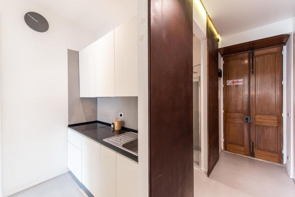 Urban Botero Suite, a due passi dal Museo Egizio e Stazione Porta Susa - 5